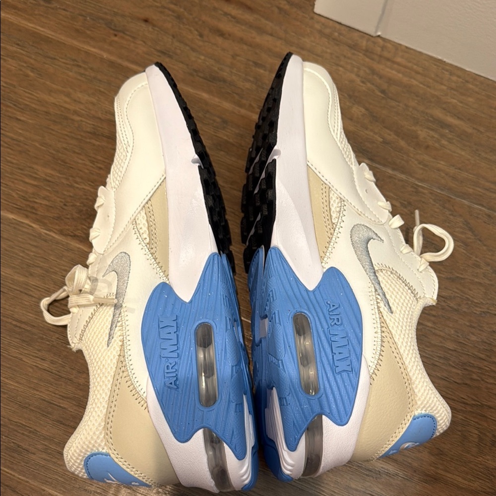 Nike Air Max Cream and Blue Sneakers - Picture 4 of 5